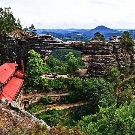 Krasny V Centru Decina Διαμέρισμα Ντέτσιν